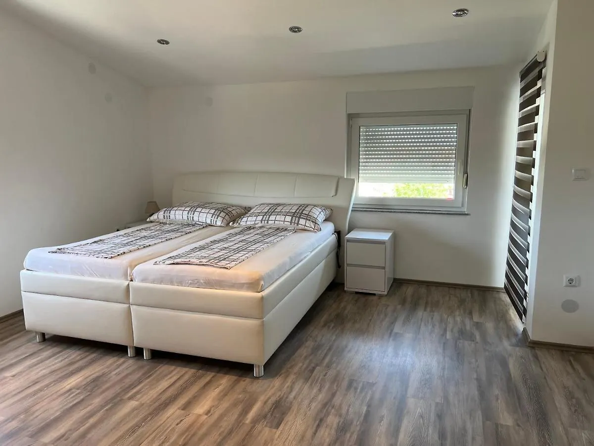 Apartments Ban Galizana