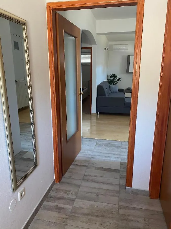 Apartments Ban Galizana