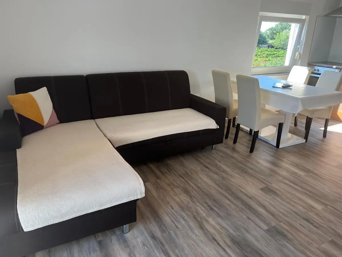 Apartments Ban Galizana 0*,