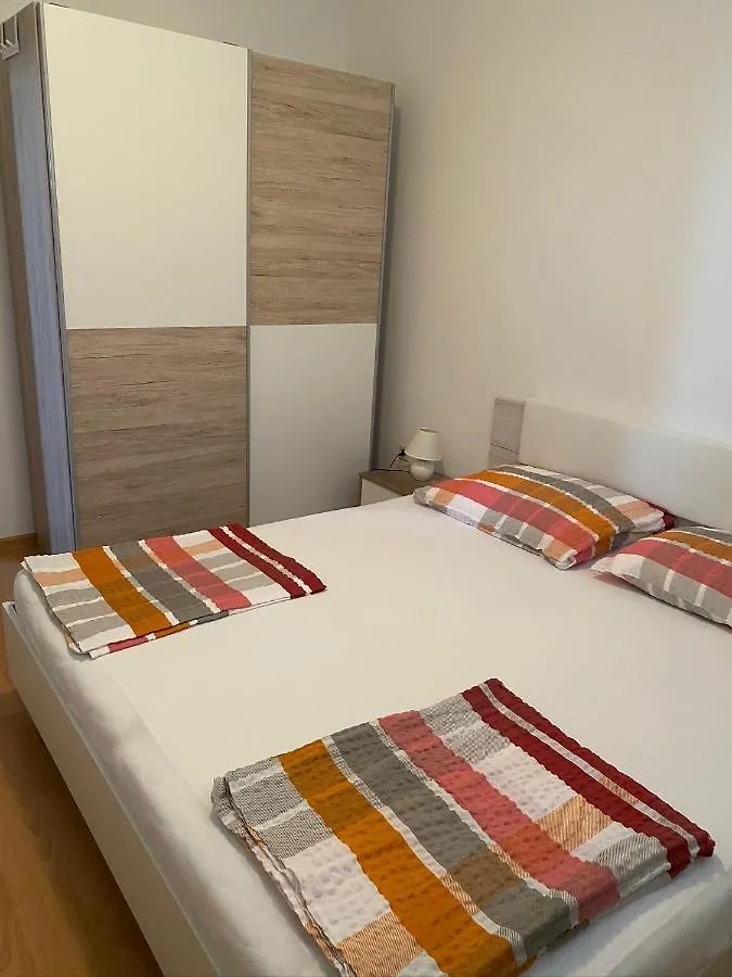 Apartments Ban Galižana كرواتيا