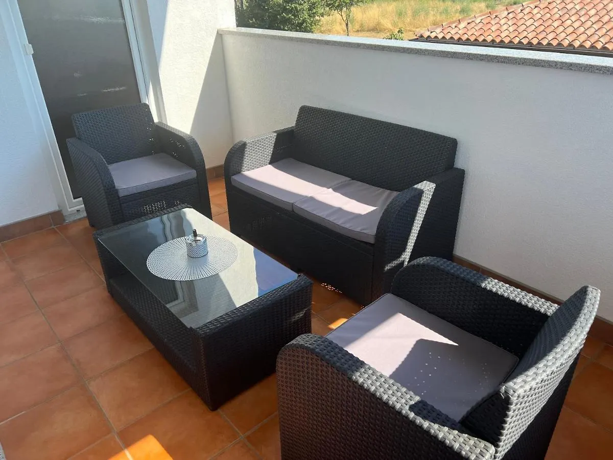 Apartments Ban Galižana